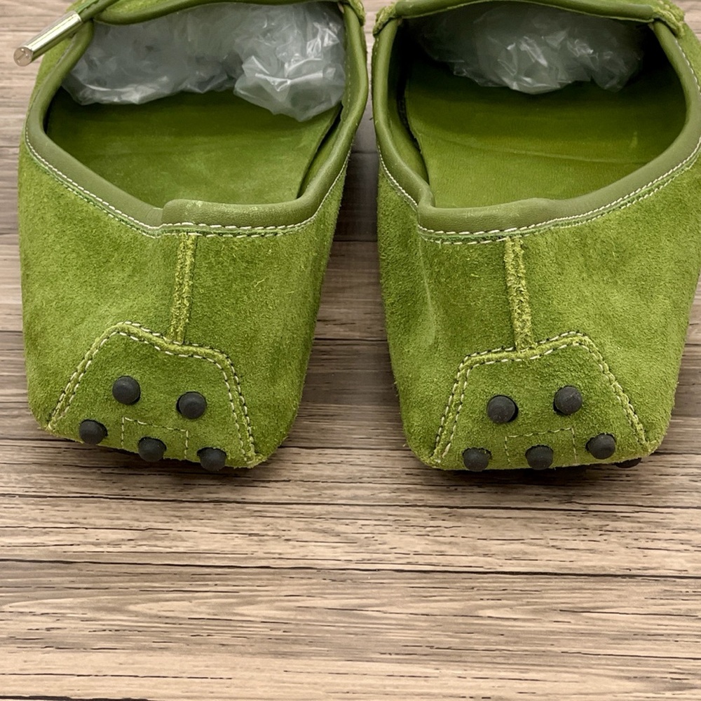 Tod’s Green Suede Gommino Loafer - sz 7.5 - Picture 4 of 5